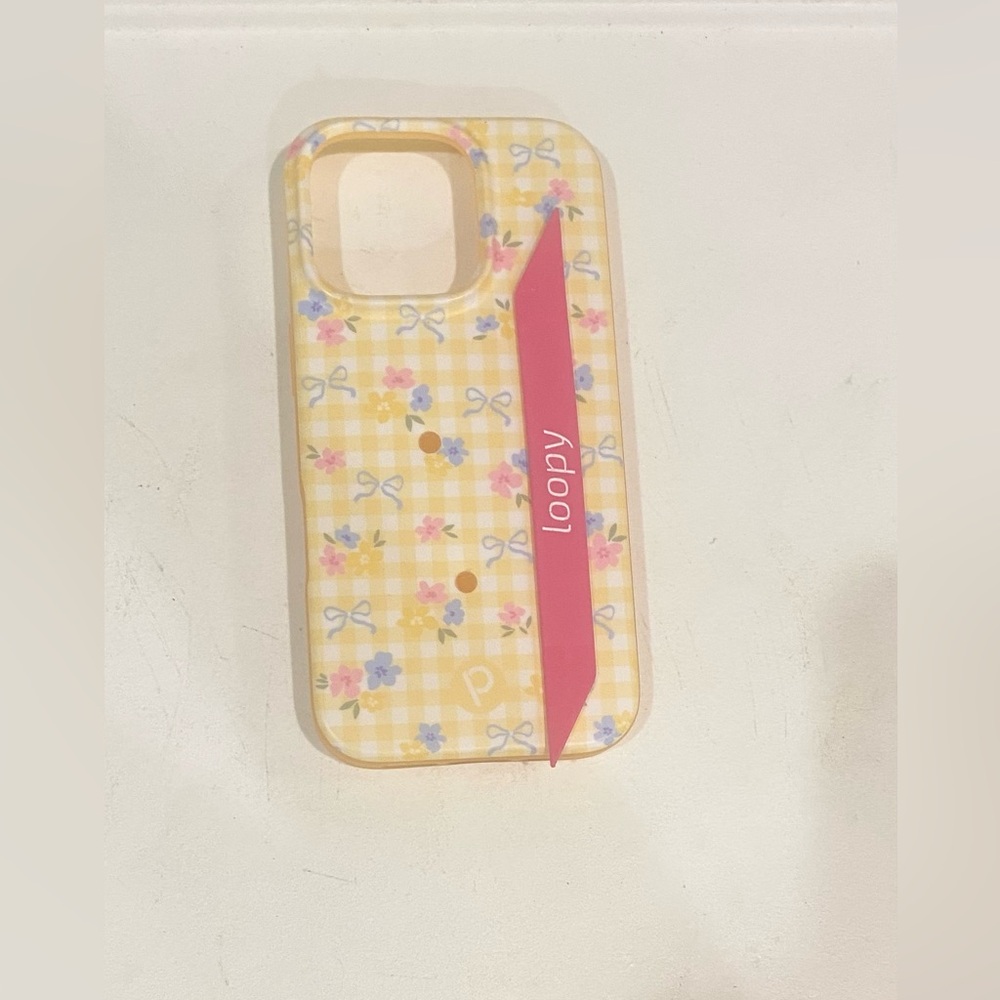 Loopy case iPhone 16 Pro Yellow Krista Buttercup Blossom